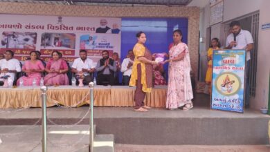 વિકસિત ભારત સંકલ્પ યાત્રાના રથનું ભવ્ય સ્વાગત કરતા કામરેજ તાલુકાના વાવ ગામના ગ્રામવાસીઓ:
