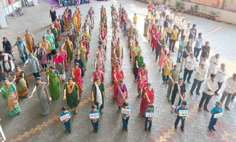 Students, teachers and parents together took a collective oath of voting awareness