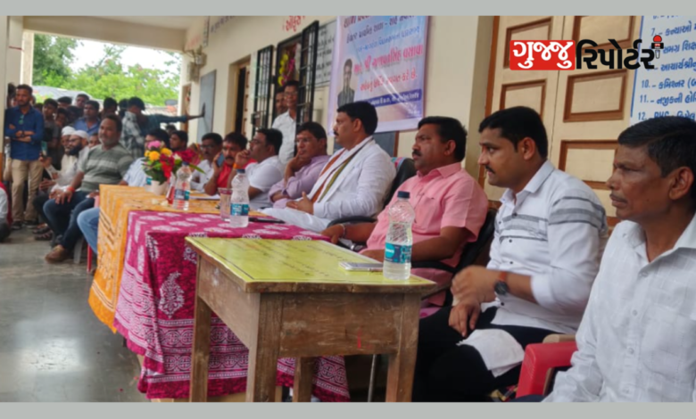 MLA Ganpatsinh Vasawa nominated 43 students from three schools of Mangarol Taluk: