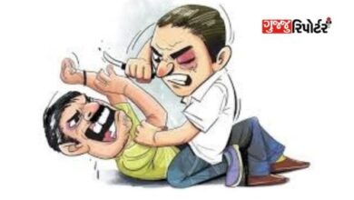 Student assaulted in Heading-Pandesara while taking money