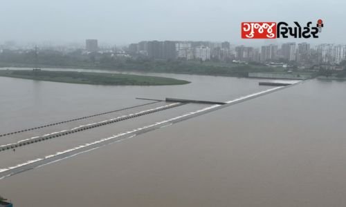 After a three-day break in Surat, it started raining again